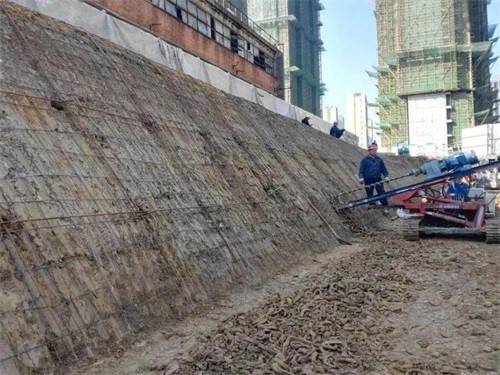 工农建筑边坡支护